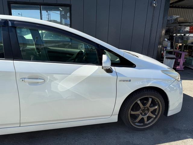 プリウス G バックカメラ Biuetooth スマートキー プッシュスタート ETC CD再生 社外アルミ(8枚目)