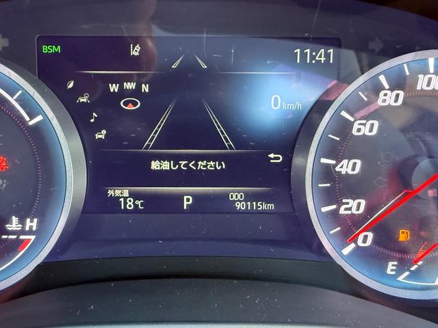 クラウンハイブリッド RSアドバンス ワンオーナー 禁煙車 全国1年保証 アラウンドビューモニター ステアリングヒーター シートヒーター ヘッドアップディスプレイ バックモニター Biuetooth スマートキー 360度カメラ(22枚目)