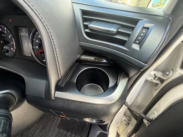 アルファード ２．５Ｓ　両側電動スライド　アルパインナビ　アルパインフリップダウンモニターＢｉｕｅｔｏｏｔｈ（29枚目）