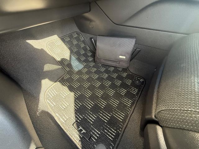 TTクーペ 1.8TFSI Biuetooth バックカメラ ETC 純正アルミ スマートキー(45枚目)