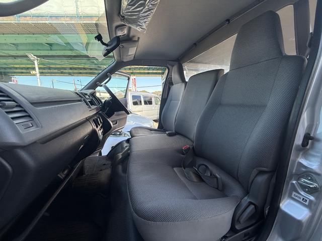 ハイエースバン ロングＤＸ　法人ワンオーナー　禁煙車　メンテナンス記録Ｈ１８年から令和７年あり（24枚目）