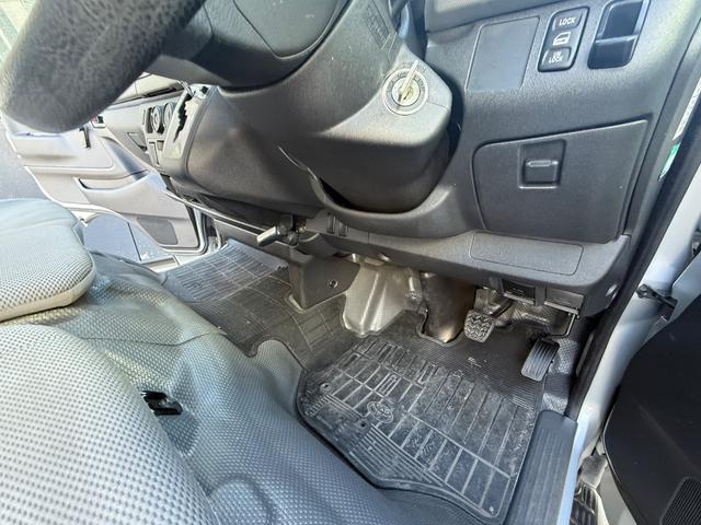 ハイエースバン ロングＤＸ　法人ワンオーナー　禁煙車　メンテナンス記録Ｈ１８年から令和７年あり（28枚目）