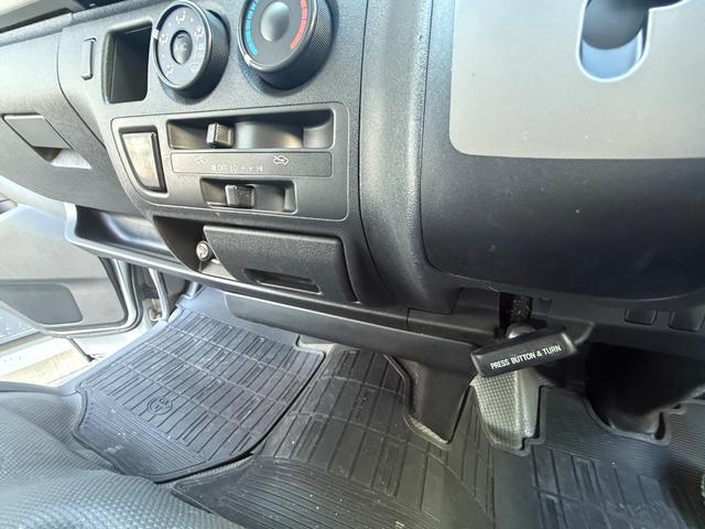 ハイエースバン ロングＤＸ　法人ワンオーナー　禁煙車　メンテナンス記録Ｈ１８年から令和７年あり（30枚目）