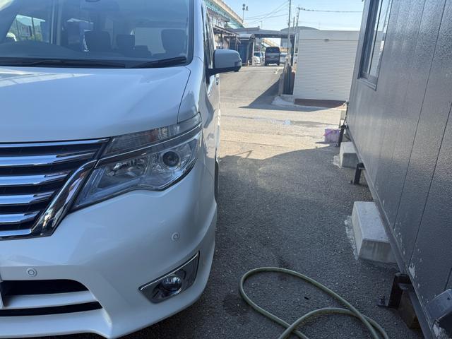 セレナ ハイウェイスター Vセレ+セーフティ SHV Aセフ 全国1年保証 アラウンドビューモニター フリップダウンモニター 360度カメラ 両側電動スライド フルセグ 走行中TV プッシュスタート ベンチシート 3列シート ETC ウォークスルー(35枚目)