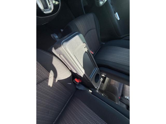 セレナ ハイウェイスター Vセレ+セーフティ SHV Aセフ 全国1年保証 アラウンドビューモニター フリップダウンモニター 360度カメラ 両側電動スライド フルセグ 走行中TV プッシュスタート ベンチシート 3列シート ETC ウォークスルー(65枚目)