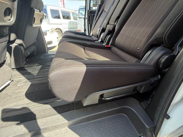 セレナ ハイウェイスター Vセレ+セーフティ SHV Aセフ 全国1年保証 アラウンドビューモニター フリップダウンモニター 360度カメラ 両側電動スライド フルセグ 走行中TV プッシュスタート ベンチシート 3列シート ETC ウォークスルー(67枚目)