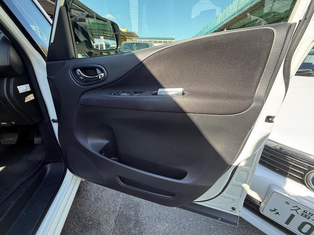 セレナ ハイウェイスター Vセレ+セーフティ SHV Aセフ 全国1年保証 アラウンドビューモニター フリップダウンモニター 360度カメラ 両側電動スライド フルセグ 走行中TV プッシュスタート ベンチシート 3列シート ETC ウォークスルー(75枚目)