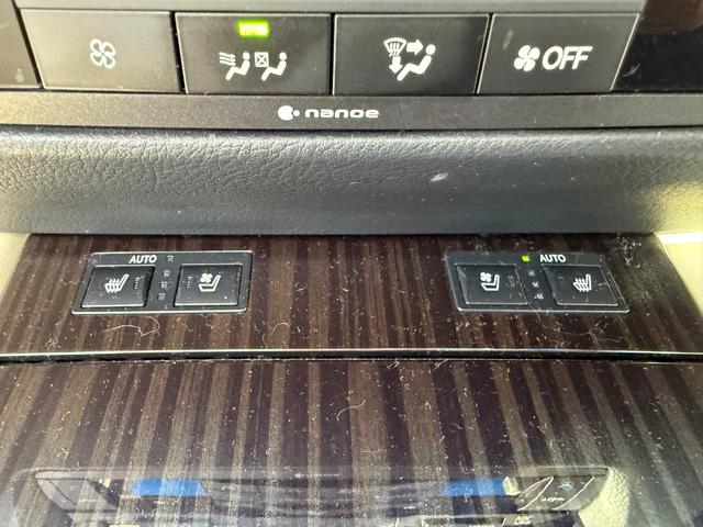 GS GS450h Iパッケージ サンルーフ BSM 白革シート 電動シート シートヒーター シートエアコン パワーバックドア バックカメラ Bluetooth ETC CD再生 スマートキー(7枚目)