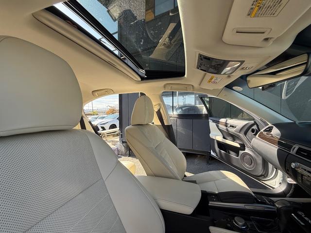 GS GS450h Iパッケージ サンルーフ BSM 白革シート 電動シート シートヒーター シートエアコン パワーバックドア バックカメラ Bluetooth ETC CD再生 スマートキー(21枚目)