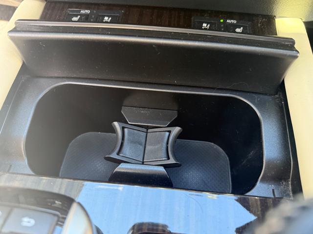 GS GS450h Iパッケージ サンルーフ BSM 白革シート 電動シート シートヒーター シートエアコン パワーバックドア バックカメラ Bluetooth ETC CD再生 スマートキー(30枚目)