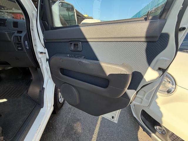 ピクシスバン クルーズ　積載３５０キロ　全席パワーウィンドウ　電格電動ミラー　キーレス　フラットシート　オートマ（58枚目）