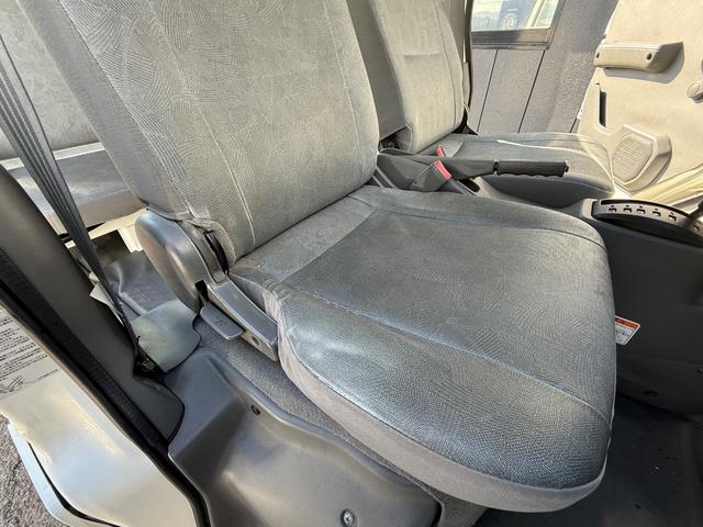 ミニキャブバン CD(31枚目)