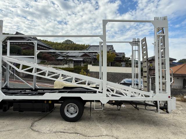 ファイター ベースグレード　３台積載（4枚目）