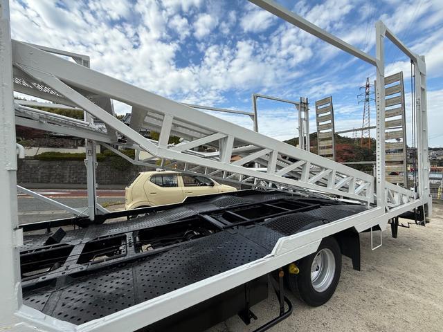 ファイター ベースグレード　３台積載（32枚目）