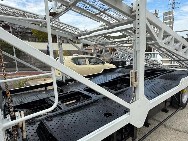 ファイター ベースグレード　３台積載（33枚目）