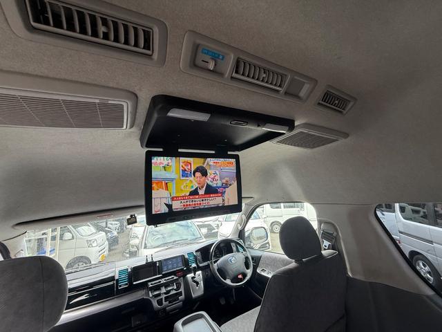 ハイエースワゴン グランドキャビン　電動パワースライドドア　フリップダウンモニター　フルセグＴＶ　ウッドステアリング　バックモニター　Ｂｌｕｅｔｏｏｔｈ（4枚目）