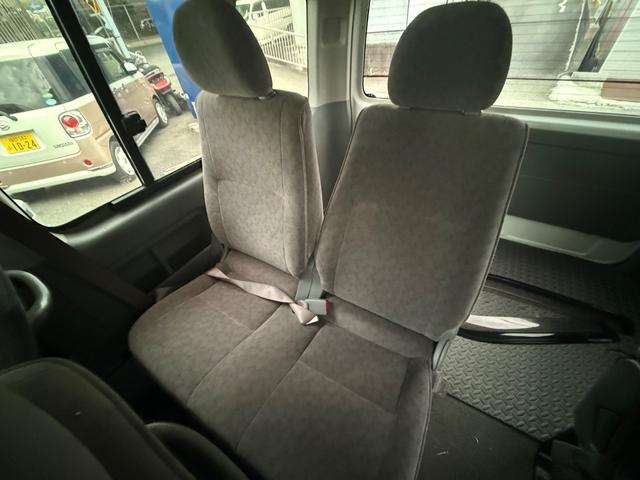 ハイエースワゴン グランドキャビン　電動パワースライドドア　フリップダウンモニター　フルセグＴＶ　ウッドステアリング　バックモニター　Ｂｌｕｅｔｏｏｔｈ（21枚目）