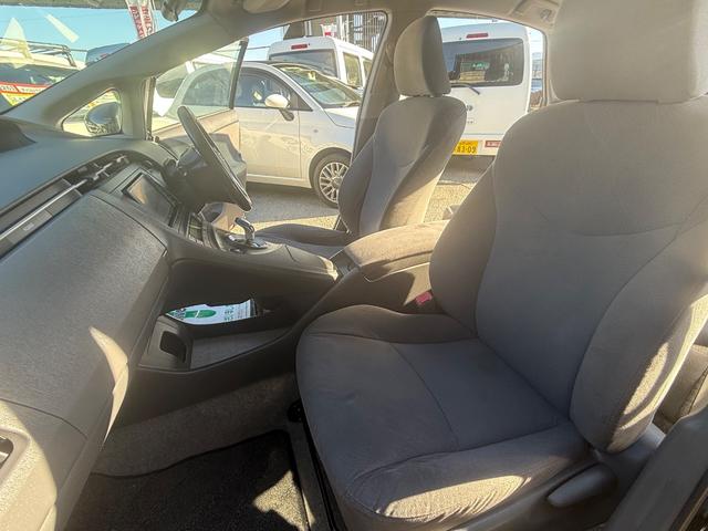 プリウス S 走行中TV可 Bluetooth バックカメラ ETC HDDナビ スマートキー プッシュスタート スペーアーキーあり CD/DVD再生(54枚目)