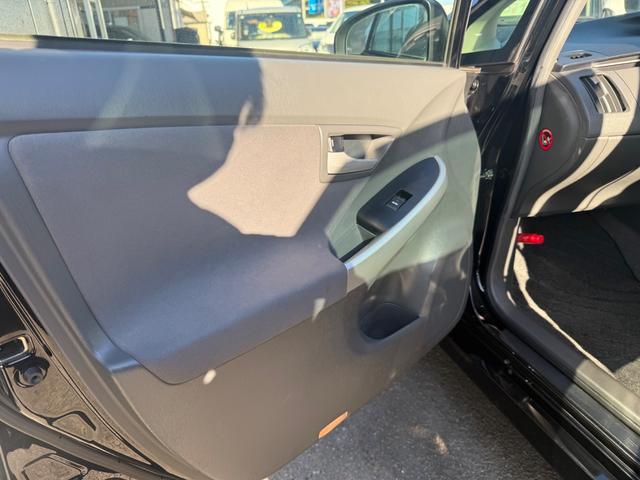 プリウス S 走行中TV可 Bluetooth バックカメラ ETC HDDナビ スマートキー プッシュスタート スペーアーキーあり CD/DVD再生(56枚目)