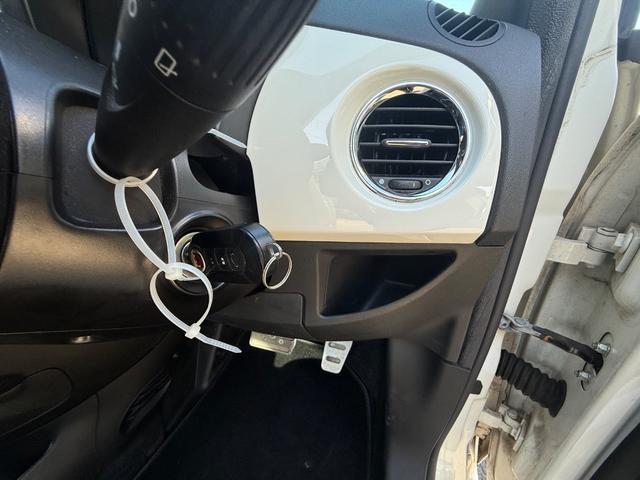 アバルト５００ ベースグレード　ＨＩＤライト　ＣＤ再生　純正アルミ　キーレス　ＥＴＣ（27枚目）