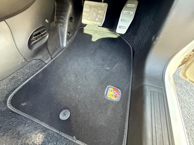 アバルト５００ ベースグレード　ＨＩＤライト　ＣＤ再生　純正アルミ　キーレス　ＥＴＣ（37枚目）