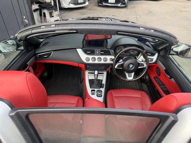 Z4 sDrive23i ハイラインパッケージ 電動オープン レーダー レザーシート メモリーシート シートヒーター 純正19インチアルミ 純正ナビ TV 電動シート(3枚目)