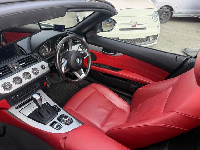 Z4 sDrive23i ハイラインパッケージ 電動オープン レーダー レザーシート メモリーシート シートヒーター 純正19インチアルミ 純正ナビ TV 電動シート(24枚目)