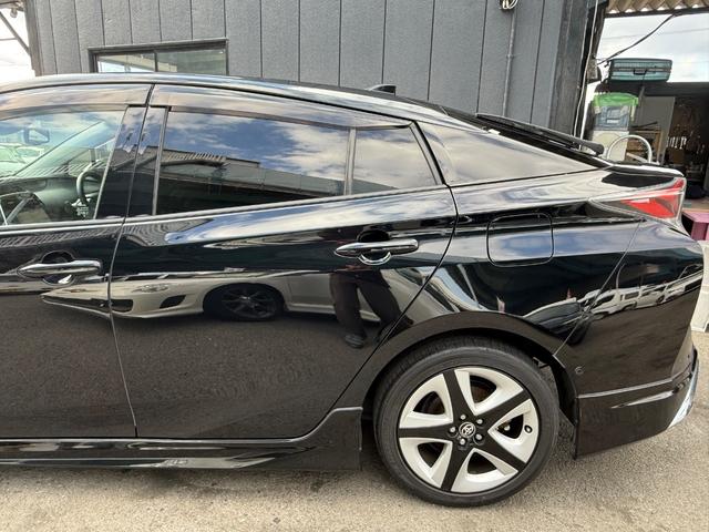 プリウス Aツーリングセレクション フルエアロ シートヒーター フルセグTV 本革シート 走行中TV バックカメラ Bluetooth HUD オートライト クリアソナー CD.DVD再生(8枚目)