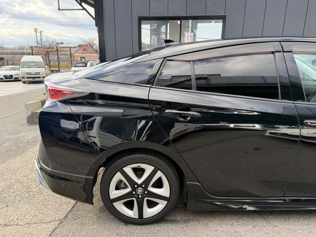 プリウス Aツーリングセレクション フルエアロ シートヒーター フルセグTV 本革シート 走行中TV バックカメラ Bluetooth HUD オートライト クリアソナー CD.DVD再生(12枚目)