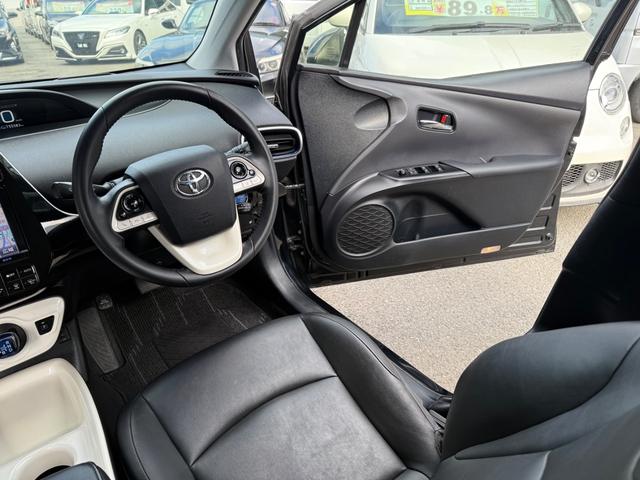 プリウス Aツーリングセレクション フルエアロ シートヒーター フルセグTV 本革シート 走行中TV バックカメラ Bluetooth HUD オートライト クリアソナー CD.DVD再生(17枚目)