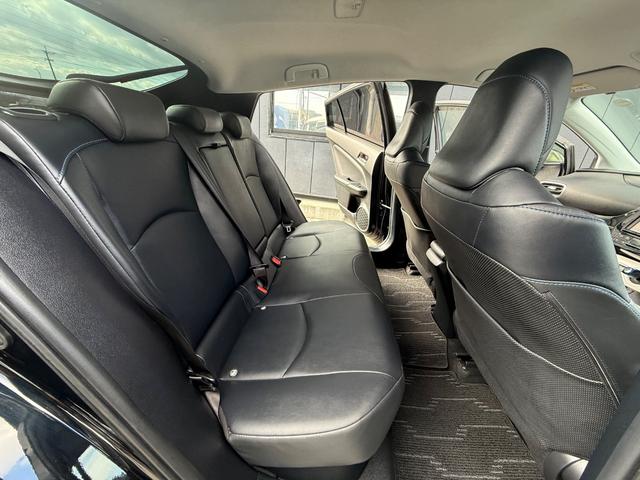 プリウス Aツーリングセレクション フルエアロ シートヒーター フルセグTV 本革シート 走行中TV バックカメラ Bluetooth HUD オートライト クリアソナー CD.DVD再生(18枚目)