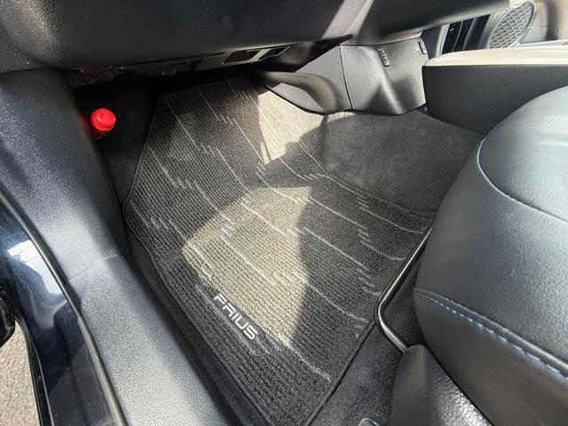 プリウス Aツーリングセレクション フルエアロ シートヒーター フルセグTV 本革シート 走行中TV バックカメラ Bluetooth HUD オートライト クリアソナー CD.DVD再生(60枚目)