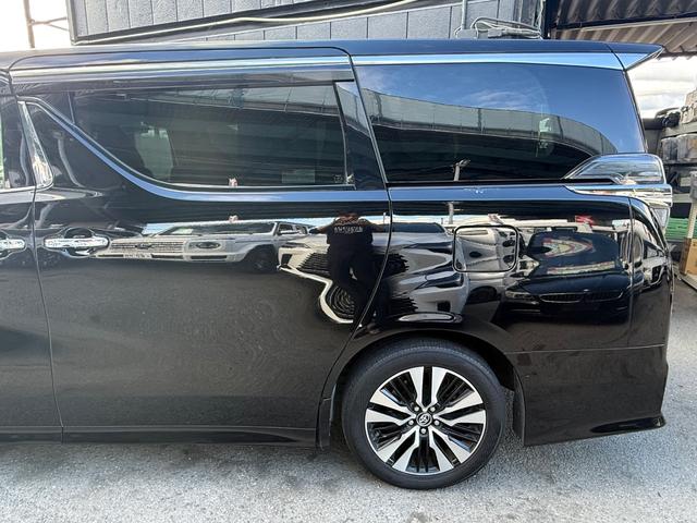 ヴェルファイア ２．５Ｚ　Ｇエディション　全国１年保証　アルパイン１１型ナビ　１２型フリップダウンモニター　デジタルインナーミラー　ステアリングシートヒーター　サンルーフ　バックカメラ　両側電動スライド　フルセグ走行中ＴＶ　ビルトインＥＴＣ（7枚目）