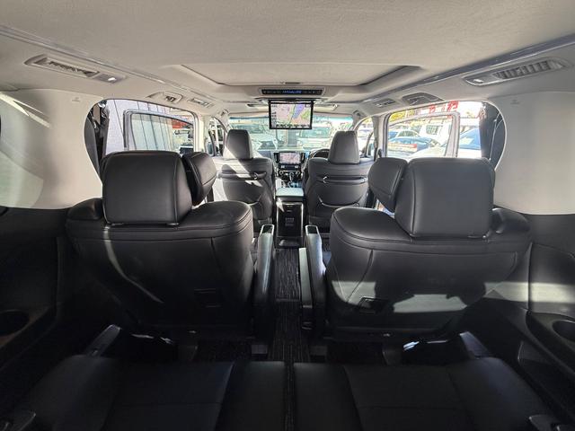 ヴェルファイア ２．５Ｚ　Ｇエディション　全国１年保証　アルパイン１１型ナビ　１２型フリップダウンモニター　デジタルインナーミラー　ステアリングシートヒーター　サンルーフ　バックカメラ　両側電動スライド　フルセグ走行中ＴＶ　ビルトインＥＴＣ（23枚目）