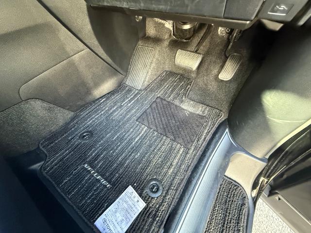 ヴェルファイア ２．５Ｚ　Ｇエディション　全国１年保証　アルパイン１１型ナビ　１２型フリップダウンモニター　デジタルインナーミラー　ステアリングシートヒーター　サンルーフ　バックカメラ　両側電動スライド　フルセグ走行中ＴＶ　ビルトインＥＴＣ（51枚目）