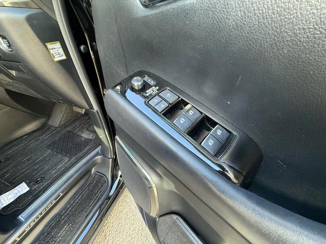 ヴェルファイア ２．５Ｚ　Ｇエディション　全国１年保証　アルパイン１１型ナビ　１２型フリップダウンモニター　デジタルインナーミラー　ステアリングシートヒーター　サンルーフ　バックカメラ　両側電動スライド　フルセグ走行中ＴＶ　ビルトインＥＴＣ（53枚目）