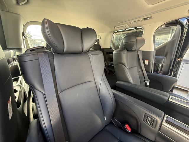 ヴェルファイア ２．５Ｚ　Ｇエディション　全国１年保証　アルパイン１１型ナビ　１２型フリップダウンモニター　デジタルインナーミラー　ステアリングシートヒーター　サンルーフ　バックカメラ　両側電動スライド　フルセグ走行中ＴＶ　ビルトインＥＴＣ（56枚目）