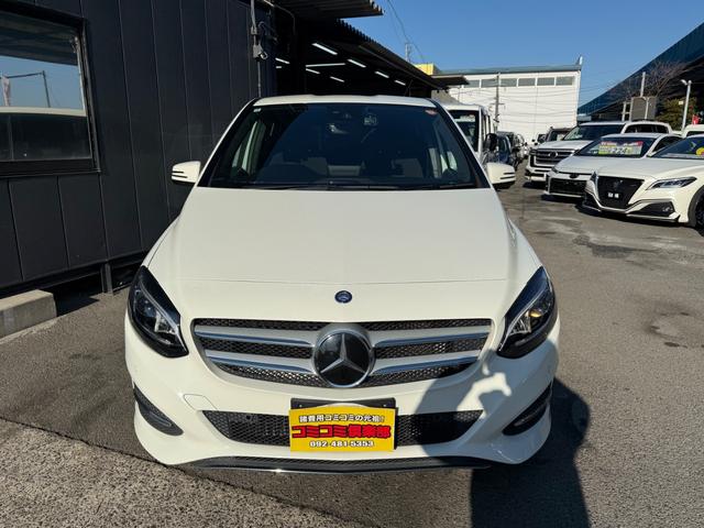 Ｂクラス Ｂ１８０　ＢＳＭ　ドライブレコーダー前後　Ｂｌｕｅｔｏｏｔｈ　プッシュスタート　ＴＶ　純正ナビ　バックカメラ　純正アルミ　スペアーキー（17枚目）