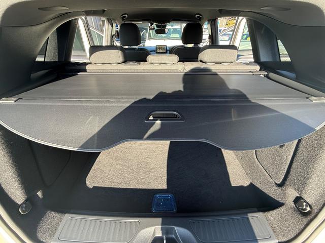 Ｂクラス Ｂ１８０　ＢＳＭ　ドライブレコーダー前後　Ｂｌｕｅｔｏｏｔｈ　プッシュスタート　ＴＶ　純正ナビ　バックカメラ　純正アルミ　スペアーキー（27枚目）