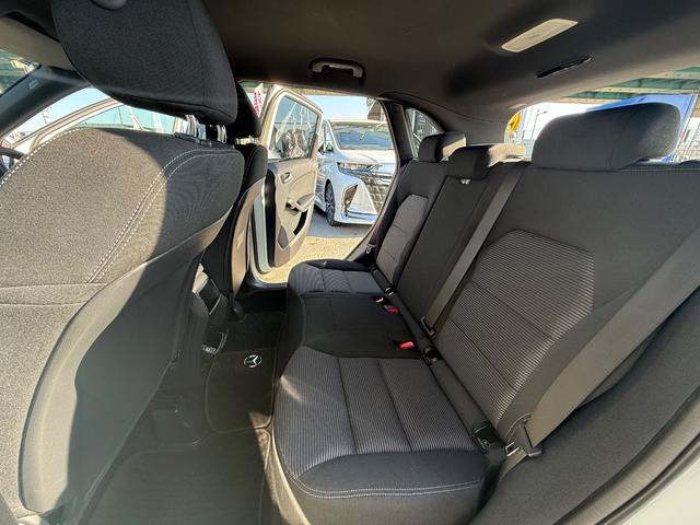 Ｂクラス Ｂ１８０　ＢＳＭ　ドライブレコーダー前後　Ｂｌｕｅｔｏｏｔｈ　プッシュスタート　ＴＶ　純正ナビ　バックカメラ　純正アルミ　スペアーキー（28枚目）