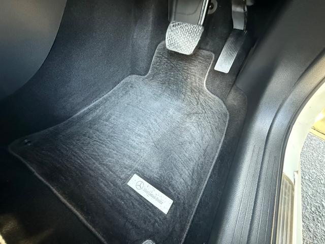 Ｂクラス Ｂ１８０　ＢＳＭ　ドライブレコーダー前後　Ｂｌｕｅｔｏｏｔｈ　プッシュスタート　ＴＶ　純正ナビ　バックカメラ　純正アルミ　スペアーキー（47枚目）