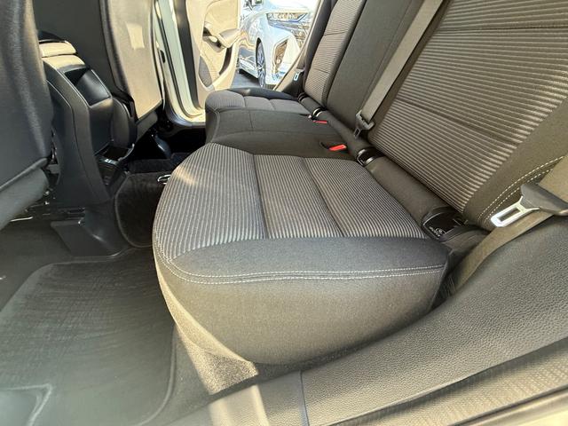 Ｂクラス Ｂ１８０　ＢＳＭ　ドライブレコーダー前後　Ｂｌｕｅｔｏｏｔｈ　プッシュスタート　ＴＶ　純正ナビ　バックカメラ　純正アルミ　スペアーキー（63枚目）