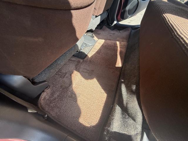 ���Q�b�W�X�y�[�X�́A����g���ɂ͏\���ȃX�y�[�X���m�ۂ��Ă��܂��B�J�������L���ς݉��낵���y�ɂł��܂��B�o���G�[�V�����L���ȁA���܂��܂Ȏg�����ɑΉ����܂�