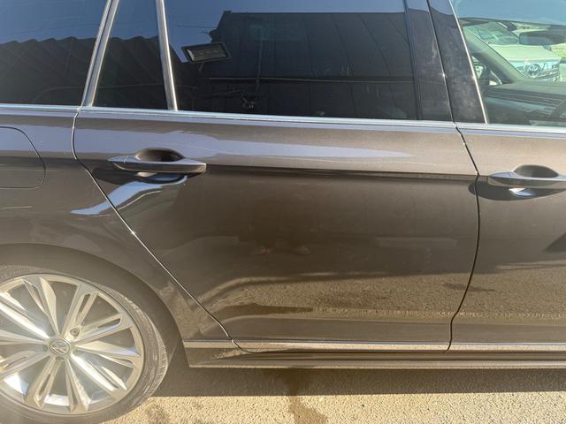 パサートヴァリアント ２．０ＴＳＩ　Ｒライン　バックカメラ　Ｂｌｕｅｔｏｏｔｈ　プッシュスタート　スマートキー　スペアーキー　グレーメタリック　シートヒーター（36枚目）