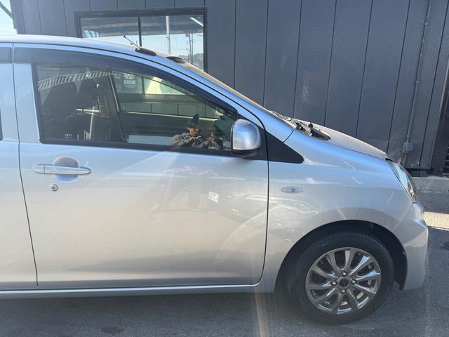 ピクシスエポック Ｌ　ＳＡ　社外アルミ　ＣＤ再生　キーレス　タイヤ溝大（11枚目）