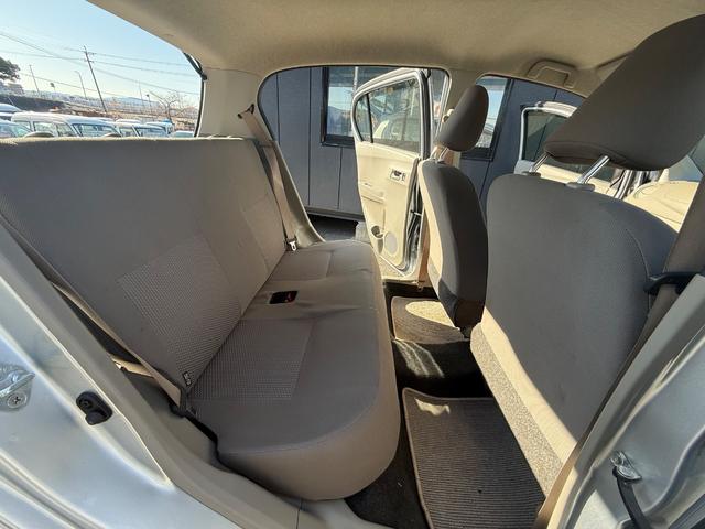 ピクシスエポック Ｌ　ＳＡ　社外アルミ　ＣＤ再生　キーレス　タイヤ溝大（16枚目）