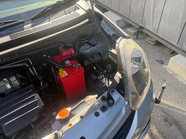 ピクシスエポック Ｌ　ＳＡ　社外アルミ　ＣＤ再生　キーレス　タイヤ溝大（23枚目）