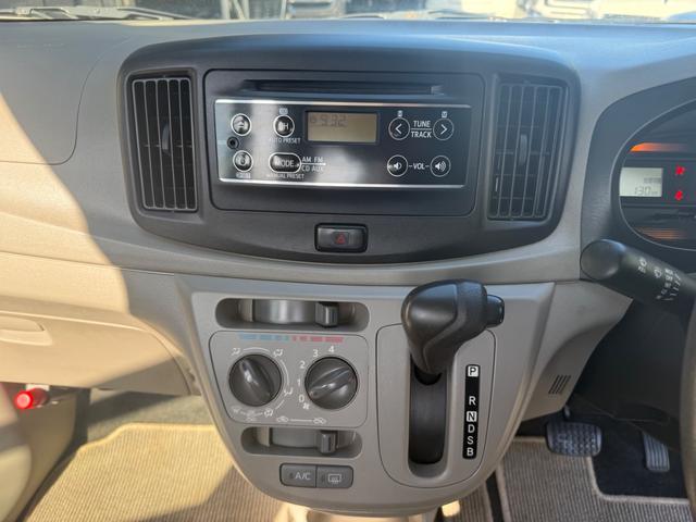 ピクシスエポック Ｌ　ＳＡ　社外アルミ　ＣＤ再生　キーレス　タイヤ溝大（43枚目）