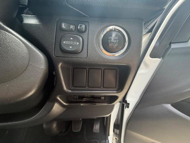 ���ԗ��͑����̉摜�����J���Ă���܂��B���ЁA�����������B�o�b�̕��́����u�ʐ^��S�Č���v�������N���b�N�I�X�}�z�̕��́����u�ʐ^���i�������j�v�������N���b�N����ƑS�Ẳ摜�����������܂��B