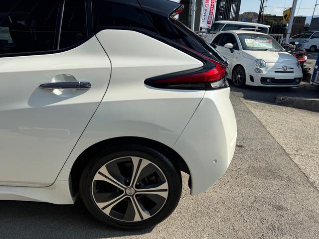 ���Q�b�W�X�y�[�X�́A����g���ɂ͏\���ȃX�y�[�X���m�ۂ��Ă��܂��B�J�������L���ς݉��낵���y�ɂł��܂��B�o���G�[�V�����L���ȁA���܂��܂Ȏg�����ɑΉ����܂�